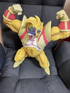 ドラゴンボール　大猿ベビー　フィギュア ドラゴンボールGT」大猿ベビー＆超サイヤ人4孫悟空がセット