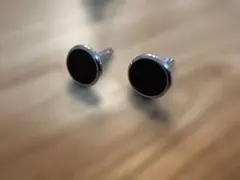 黒の円形　カフリンクス