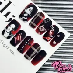 NANAナナ　チェックパンク　赤黒色ネイルチップ　付け爪　アニメ　推し活　痛爪