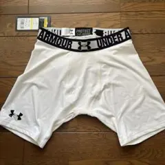 Under Armour コンプレッションボクサーショーツ ホワイト IND