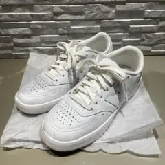 New Balance ホワイト スニーカー