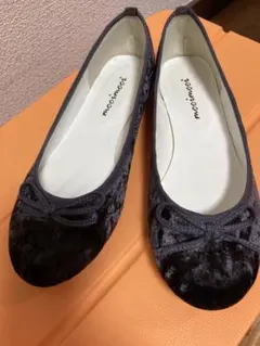 リボン付き黒バレエシューズ 23.5cm