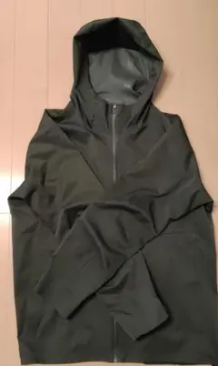 UNIQLO オリーブ L ブロックテックパーカー