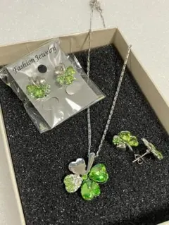 クローバー　ネックレス＆ピアス