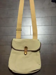 Brady ベージュ ショルダーバッグのサムネイル