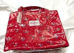 キャスキッドソン ラミネートトートバッグ 赤×バラ柄 底板有り