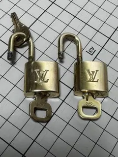 LOUIS VUITTON カデナ 南京錠＆鍵セット 306・302 まとめ売り - メルカリ