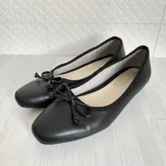 黒 フラットシューズ