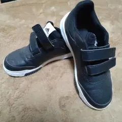 adidas ブラック スニーカーキッズ21センチ