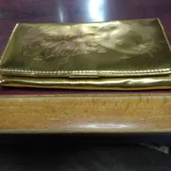 し*い様 ハローキティ ゴールド長財布