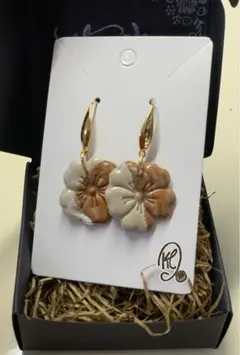 Item thumbnail for item 915cbdfc-d71f-4d6e-81df-b31353bd0b8b