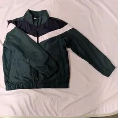 キッズ ジュニア　春秋用　薄いジャンバー 150