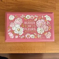 モロゾフ 2025 BIJOUX DE FLEURS 缶 フローラルピンク