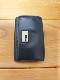 GUCCI 6連キーケース ブラック（MODEL DEPOS）のサムネイル