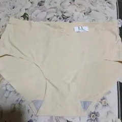XLサイズ シームレスショーツ新品