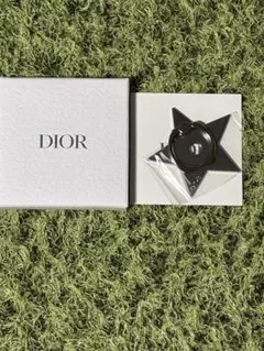 ★新品未使用★Dior 星型スマホリングスタンド