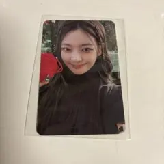 ITZY リア トレカ BOX ver. TUNNEL VISION