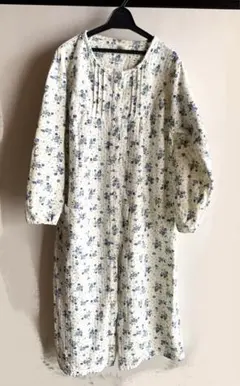 be basic 青薔薇 ブルーローズ 青バラ ネグリジェ パジャマ キル上品②のサムネイル