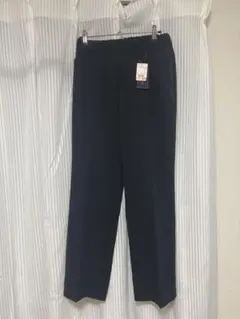 【新品未使用タグ付き】しまむら　スラックス　ストレート　黒　ブラック　M