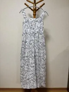 フラワープリント スリーブレスワンピース　H&M