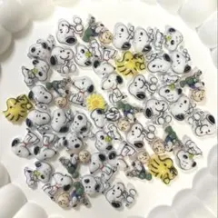 【一袋】 SNOOPY スヌーピー ネイル パーツのサムネイル