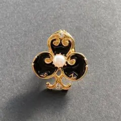 ピンバッジ　クローバー　ゴールド　ブラック　パール　キラキラ　簡易ラッピング付き