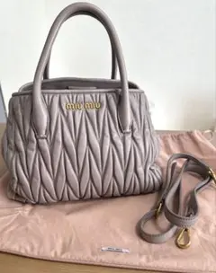 美品】miu miu マテラッセ ナッパレザー カゴバック ピンク ラタン