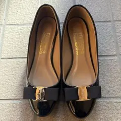 p*a様 Ferragamo ブラック パンプス 220 (1.5)