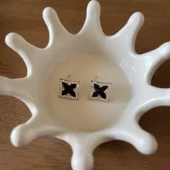 ブラック＆ゴールド ピアスセット