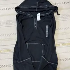 お値下げ！ GAP クロフード付きTシャツのサムネイル