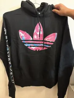 adidas フード付きパーカー S 黒/ピンク