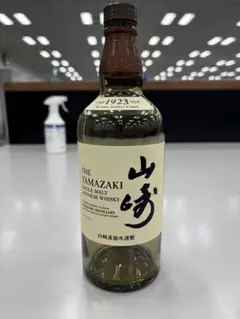 2025年最新】山崎ウイスキー空瓶の人気アイテム - メルカリ