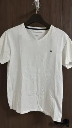 TOMMY HILFIGER ＊VネックTシャツ M