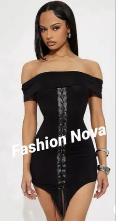 Fashion Nova♡オフショルダーレースアップロックンロールドレスL〜XL