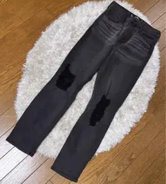 ホリスター　ダメージ　ジーンズ　ブラックデニムのサムネイル