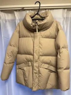 Marmot ベージュ ダウンジャケット