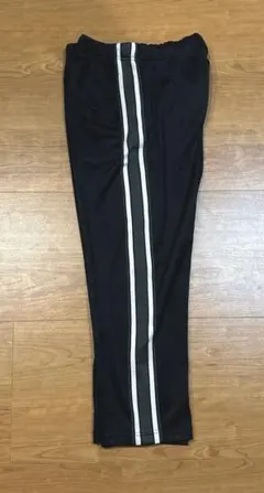 gu ワイドパンツ