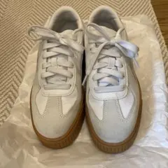 PUMA 厚底スニーカー 23.5cm カルメンのサムネイル
