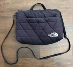 THE NORTH FACE ブラックショルダーバッグ