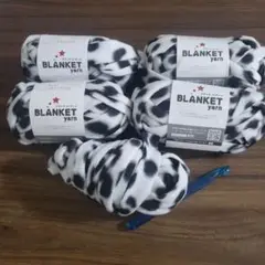 BLANKET yarn ダルメシアン柄 30g玉巻き