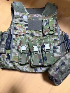 陸上自衛隊　戦闘防弾チョッキ3型（エスグラ製レプリカ　Sサイズ）※一部ほつれ有り Yahoo!オークション - 陸上自衛隊 S&Graf 防弾チョッキ 3型 陸自 自衛