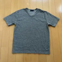 vネック Tシャツ