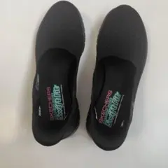 SKECHERS スケッチャーズ ブラック スリッポン