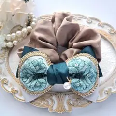 ⭐3426⭐❣️大人可愛い華やかアクセ❣️オリジナル✴インド刺繍リボンシュシュ