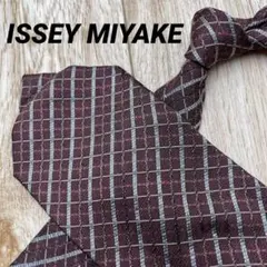 Item thumbnail for item 4d672ed5-c2bd-4320-83cf-0a896876135c