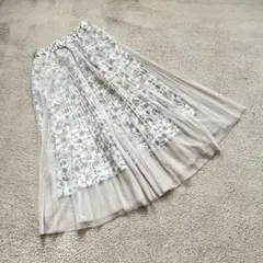 タグ付き　セシルマクビー　ロングスカート　レース　プリーツ　花柄