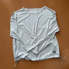 Under Armour Mサイズ 長袖Tシャツ モスグリーン　一度の着用