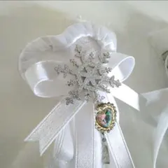 新品ヘアクリップ ポンポン ハート大人可愛い 量産型 地雷系 白 ヘアピン雪花