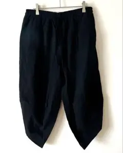 feee ワイドパンツ バルーンシルエット 黒 W74㎝ ゆったり 体型カバー