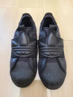 adidas ブラック スリッポンスニーカー22cm